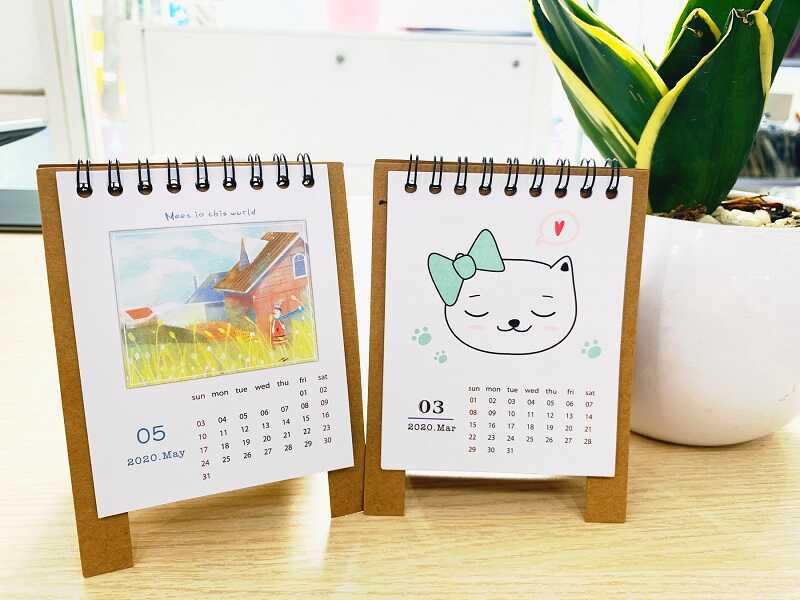 Gợi ý 10+ món đồ decor bàn làm việc đẹp bạn không nên bỏ qua 4 Lịch để bàn giúp bạn note lại các lịch trình quan trọng